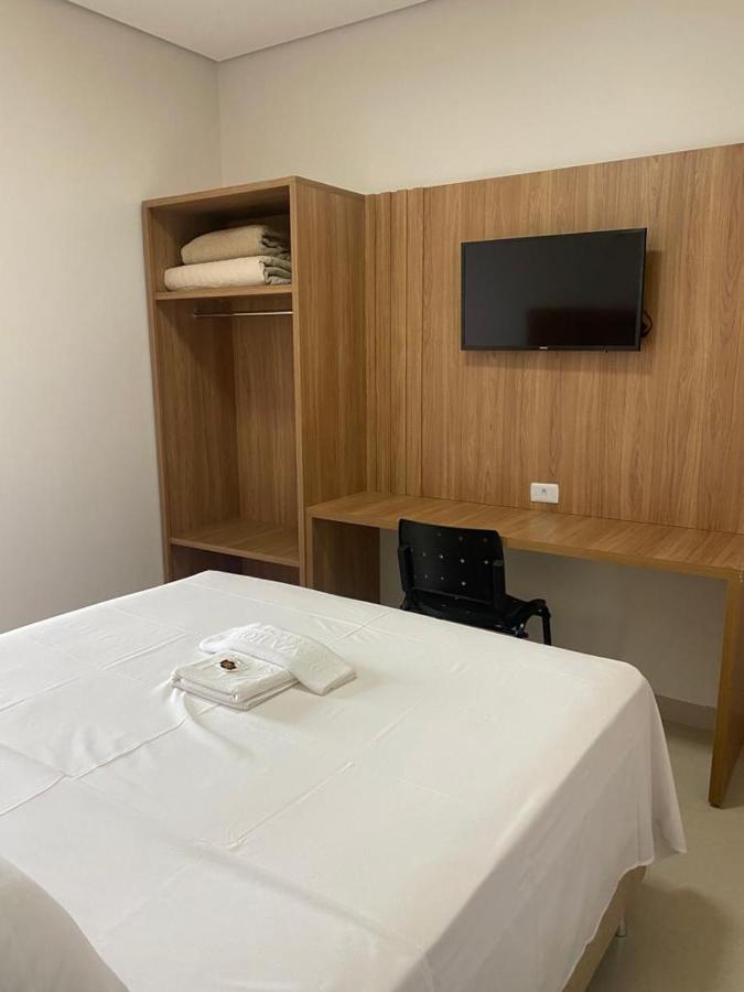 Hotel Plaza Pontes E Lacerda Екстериор снимка