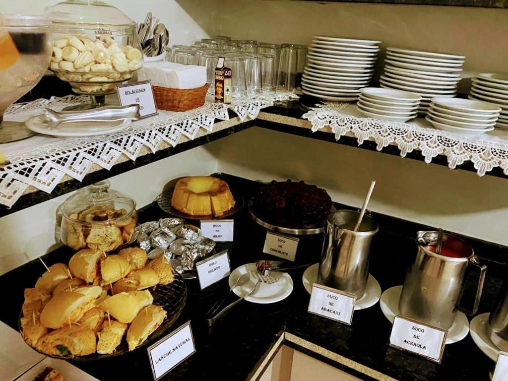 Hotel Plaza Pontes E Lacerda Екстериор снимка