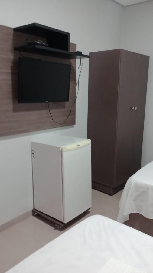 Hotel Plaza Pontes E Lacerda Екстериор снимка
