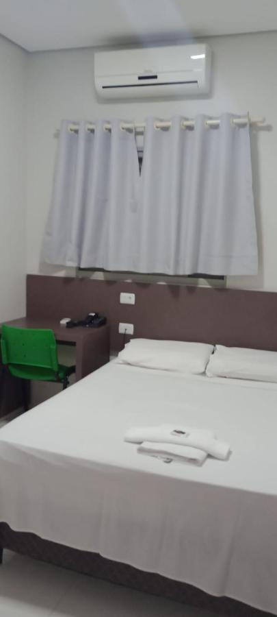 Hotel Plaza Pontes E Lacerda Екстериор снимка