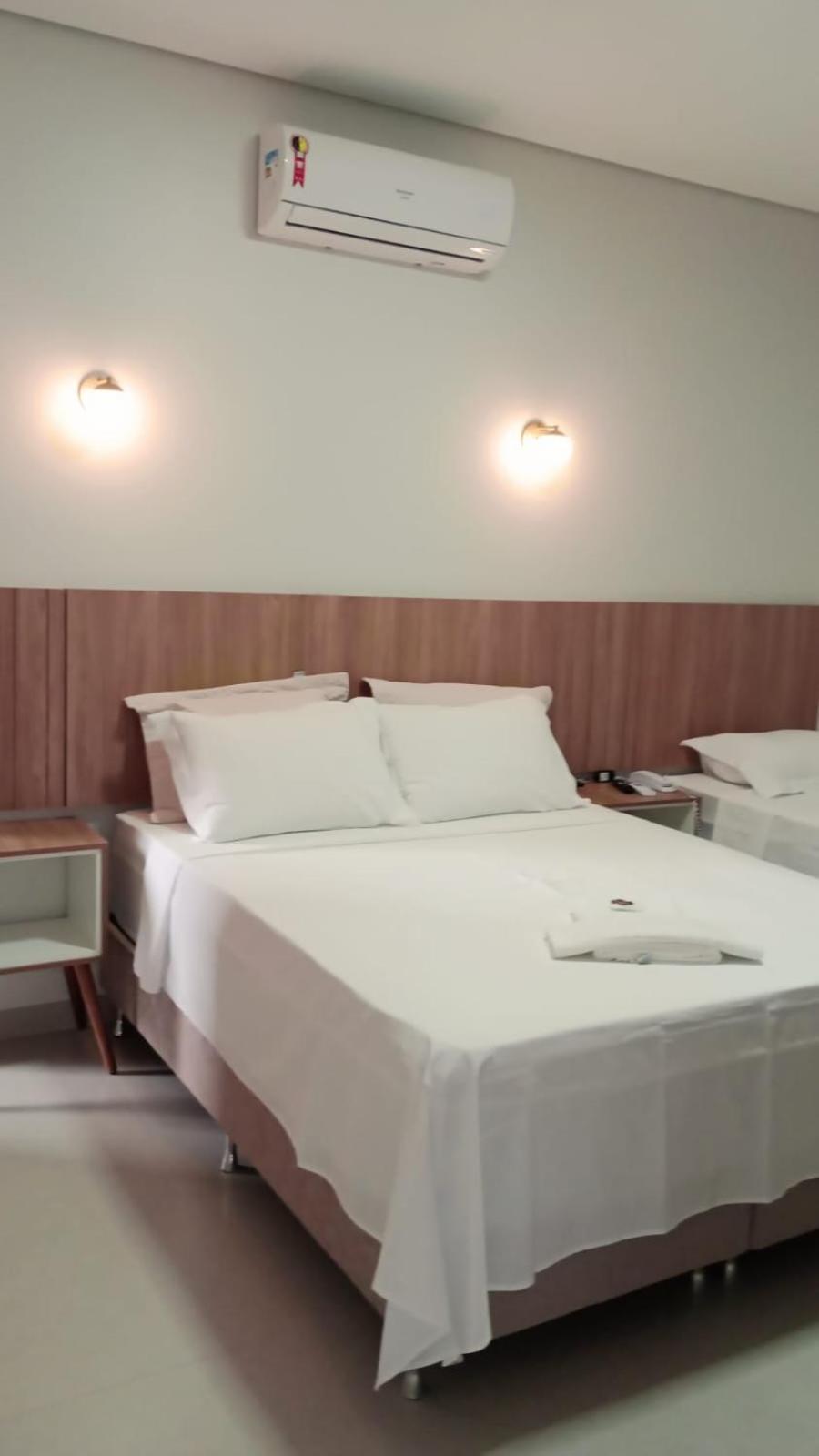 Hotel Plaza Pontes E Lacerda Екстериор снимка