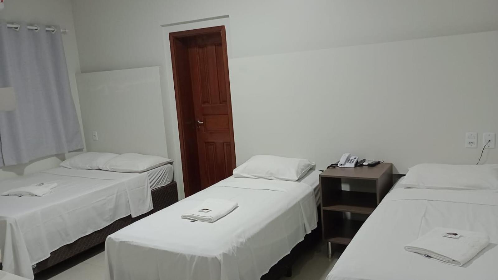 Hotel Plaza Pontes E Lacerda Екстериор снимка